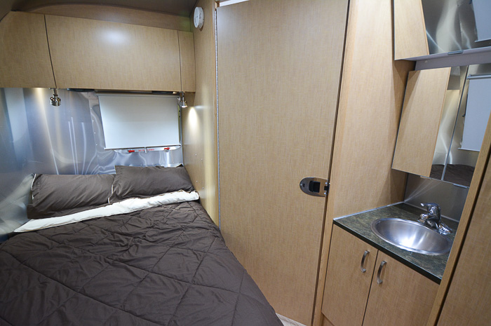 23D Flying Cloud Airstream Rental Bedroom